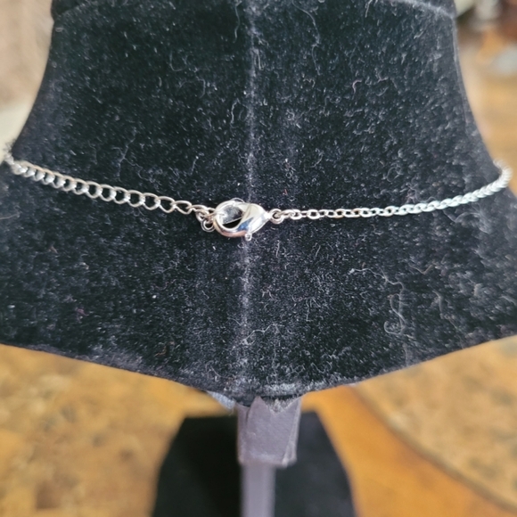 Elegant Silver Knot Earrings And Halo Necklace - Picture 7 of 7